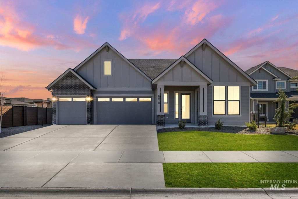 Photo of 7856 W Flathead Lake Street, Eagle, ID 83616 (MLS # 98963431)