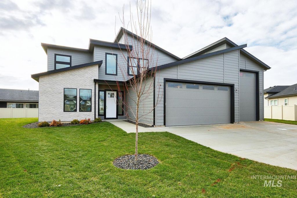 Photo of 1419 W Morganite St, Kuna, ID 83634 (MLS # 98972139)