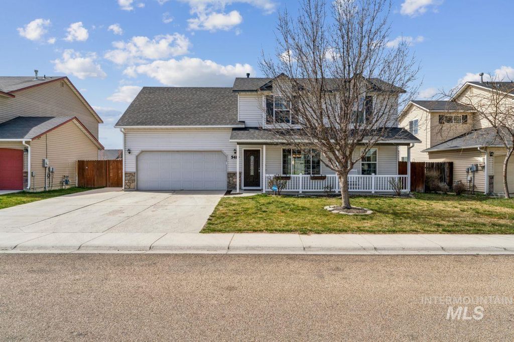 Photo of 5410 Barkley Way, Caldwell, ID 83607 (MLS # 98978625)