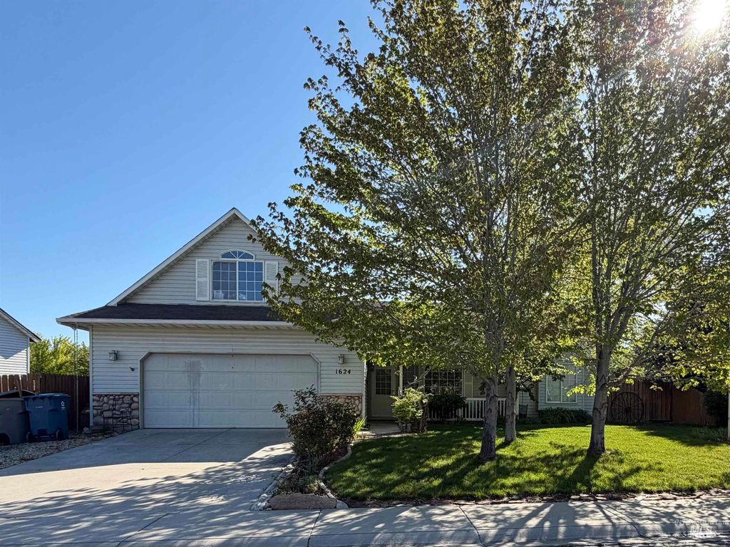 Photo of 1624 S Boundary St, Nampa, ID 83686 (MLS # 98985884)