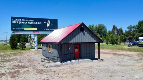 Photo of 101 2nd Street East, Fairfield, ID 83327 (MLS # 98952883)