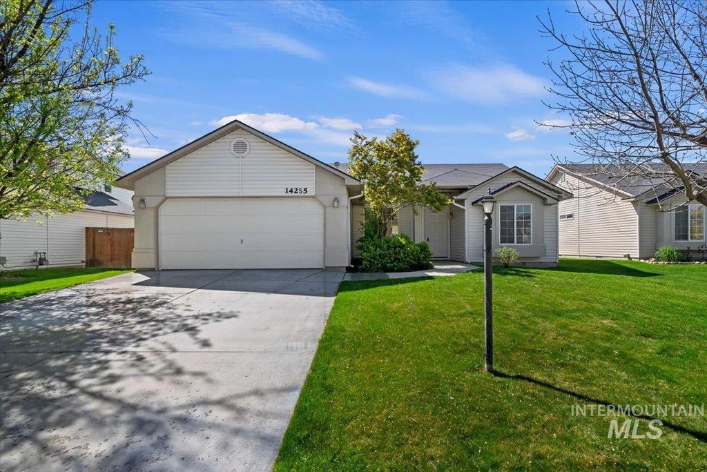 Photo of 14255 S Shelby Street, Caldwell, ID 83607 (MLS # 98983163)