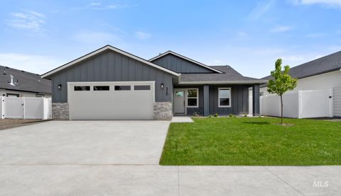 Photo of 310 N. 11th. St, Parma, ID 83660 (MLS # 98984613)