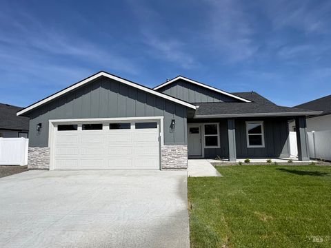 Photo of 310 N. 11th. St, Parma, ID 83660 (MLS # 98984613)