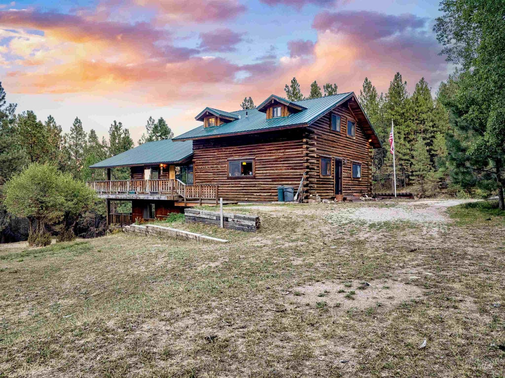 Photo of 175 Evergreen Dr, Boise, ID 83716 (MLS # 98998093)