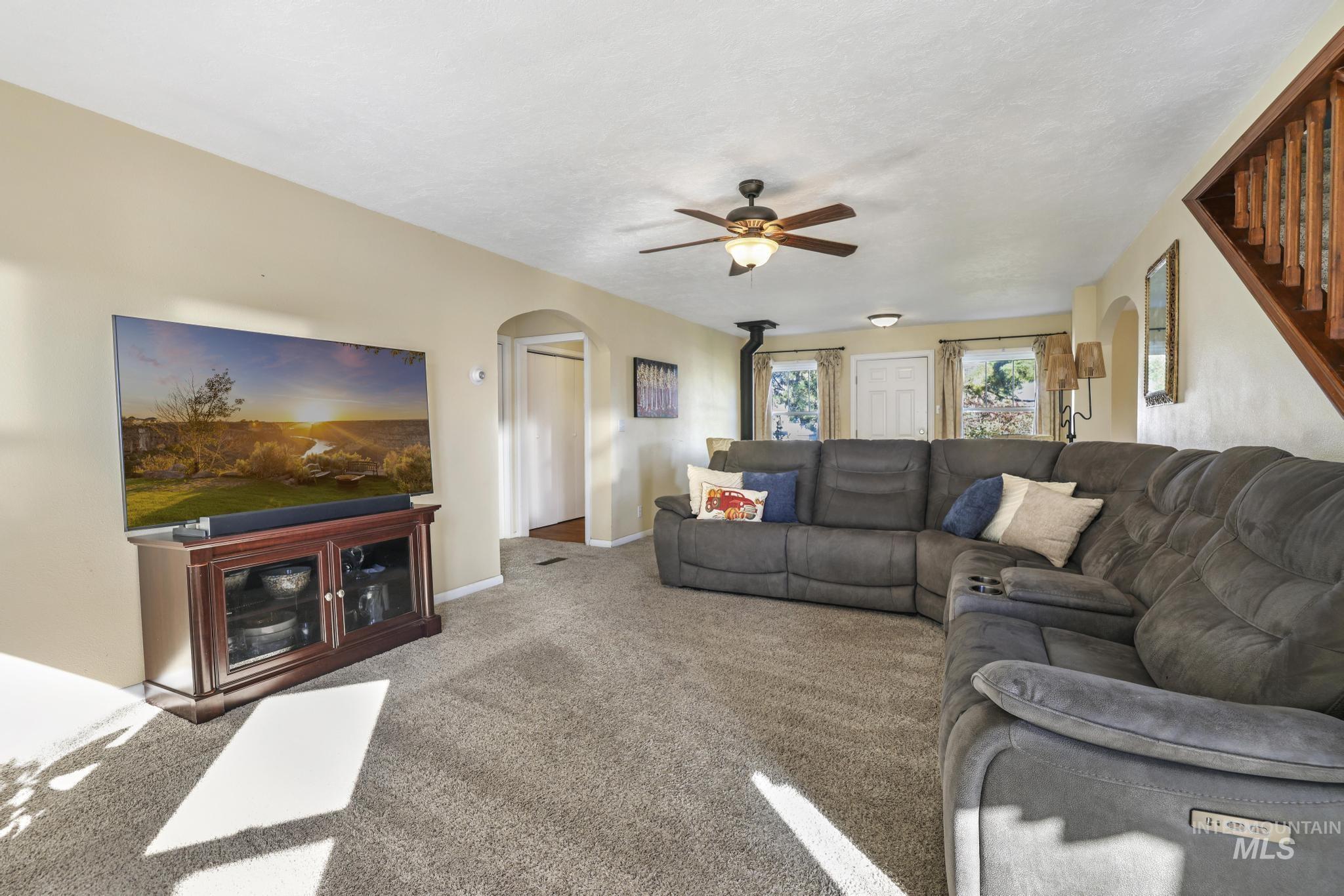 1213 Burley Ave