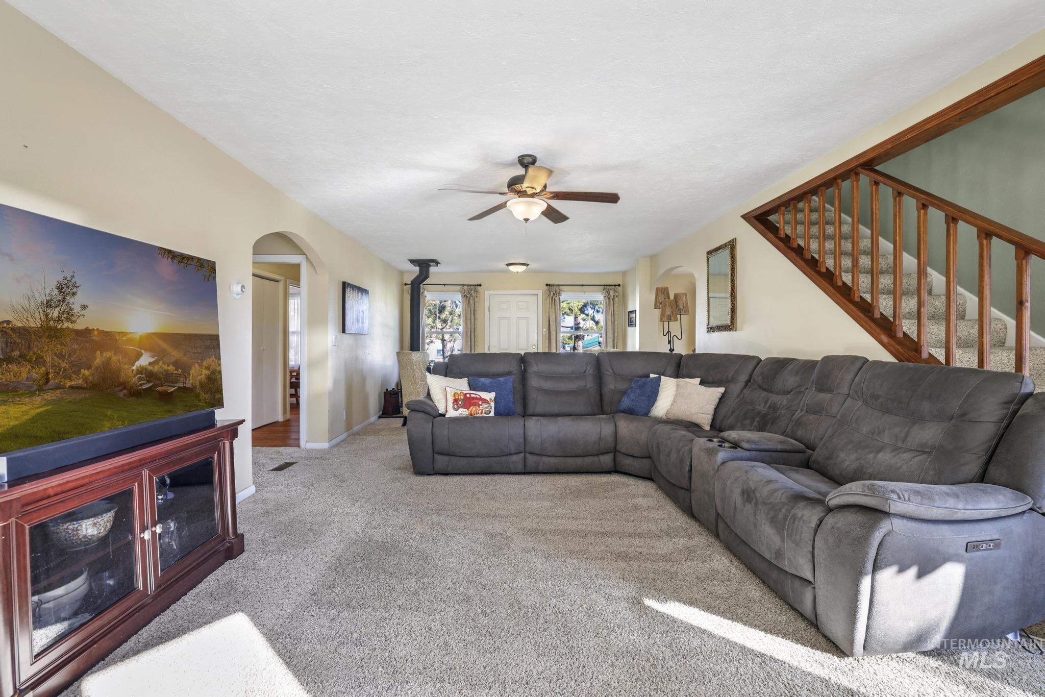 1213 Burley Ave