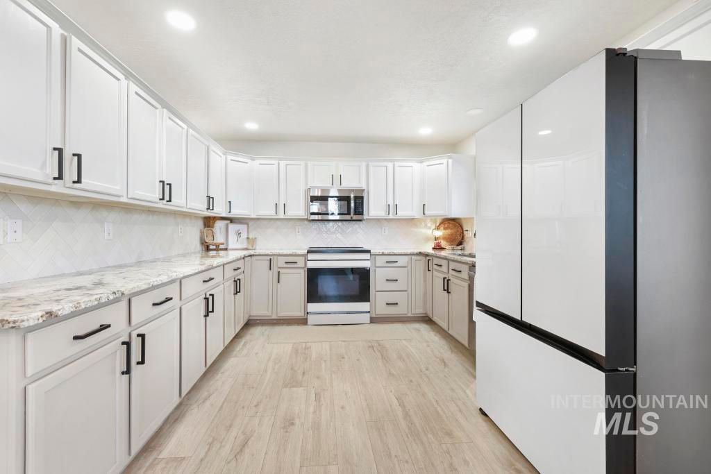 Photo of 2243 E 4000 N, Filer, ID 83328 (MLS # 98974840)
