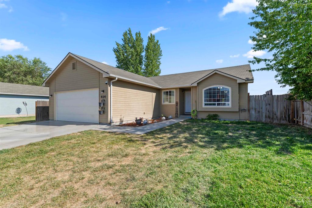 Photo of 414 Walnut St, New Plymouth, ID 83655 (MLS # 98956648)