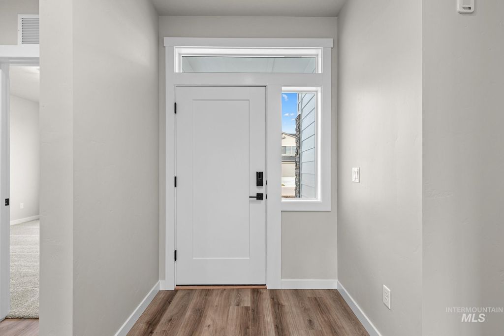 Photo of 17214 N Swan Springs Pl, Nampa, ID 83687 (MLS # 98974818)