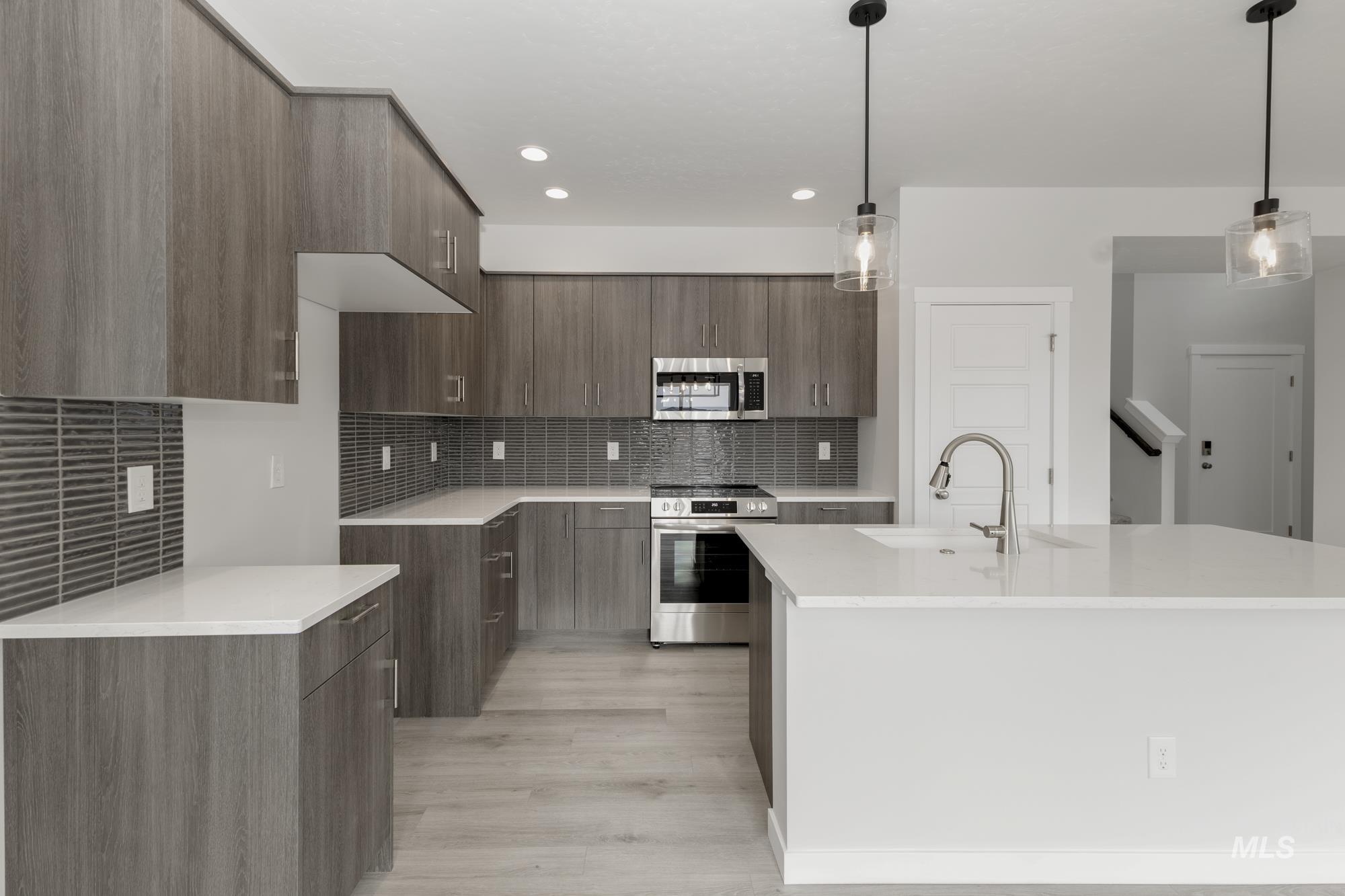 41 S Lancaster Pl