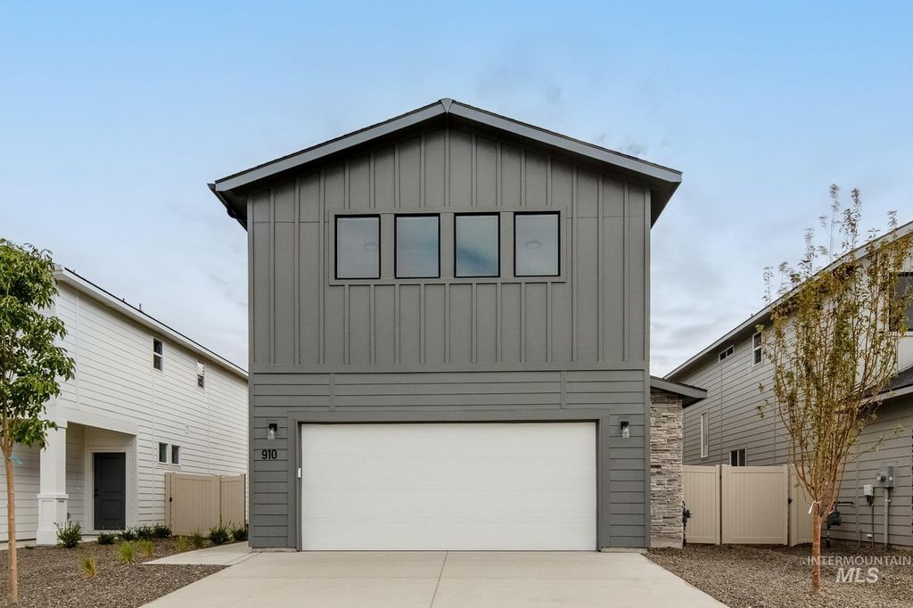 Photo of 41 S Lancaster Pl, Nampa, ID 83651 (MLS # 98965350)