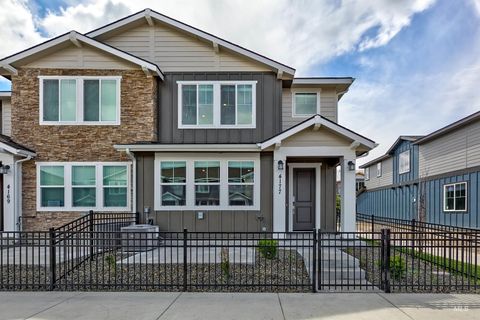 Photo of 4177 W Perspective St, Eagle, ID 83616 (MLS # 98975220)
