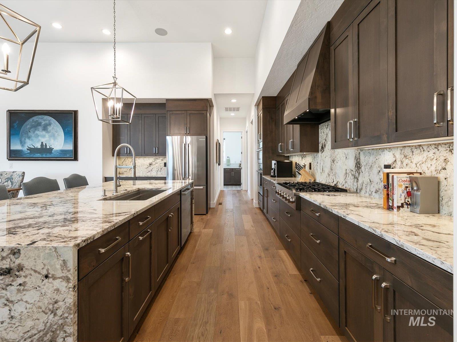 9922 W Gladiola Ct