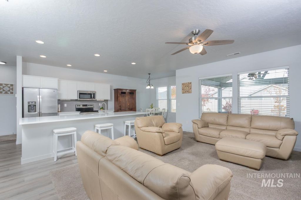 Photo of 11334 W Continuo, Nampa, ID 83651 (MLS # 98967790)