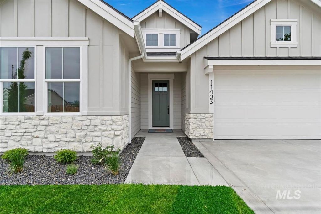Photo of 7347 Powell Pl, Eagle, ID 83629 (MLS # 98973786)