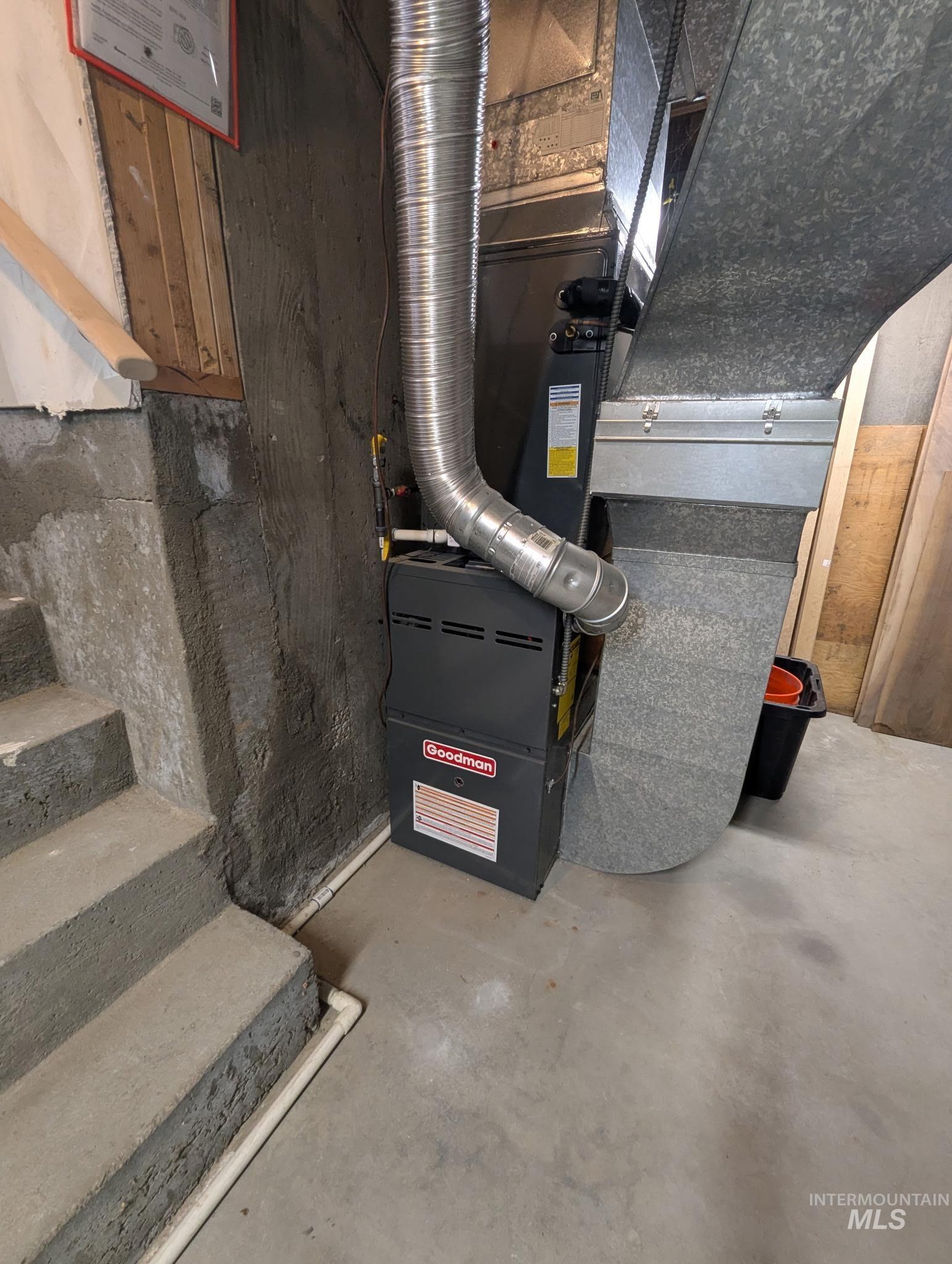 Utilities with heating unit