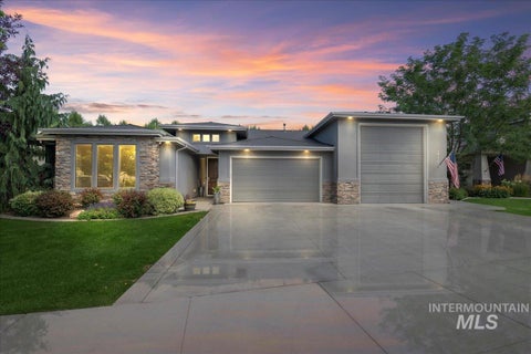 Photo of 1882 E Three Corners Dr, Meridian, ID 83646 (MLS # 98987813)