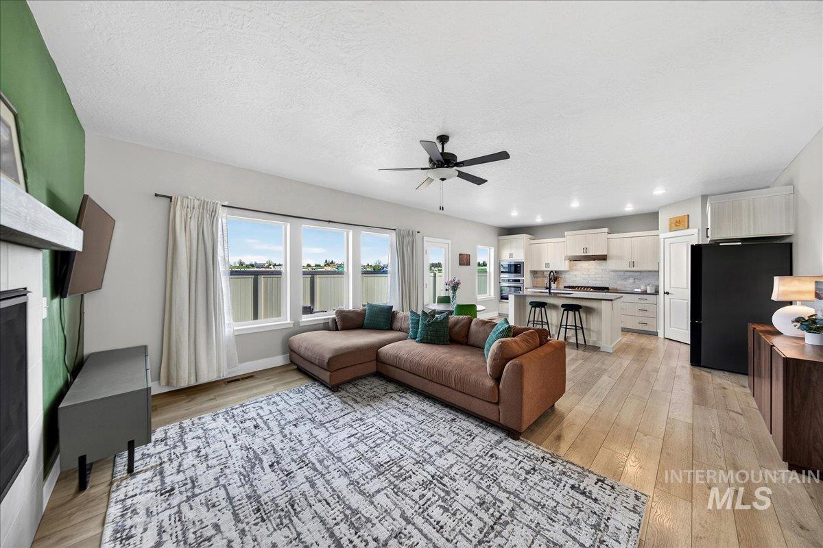 6025 S Catria Pl