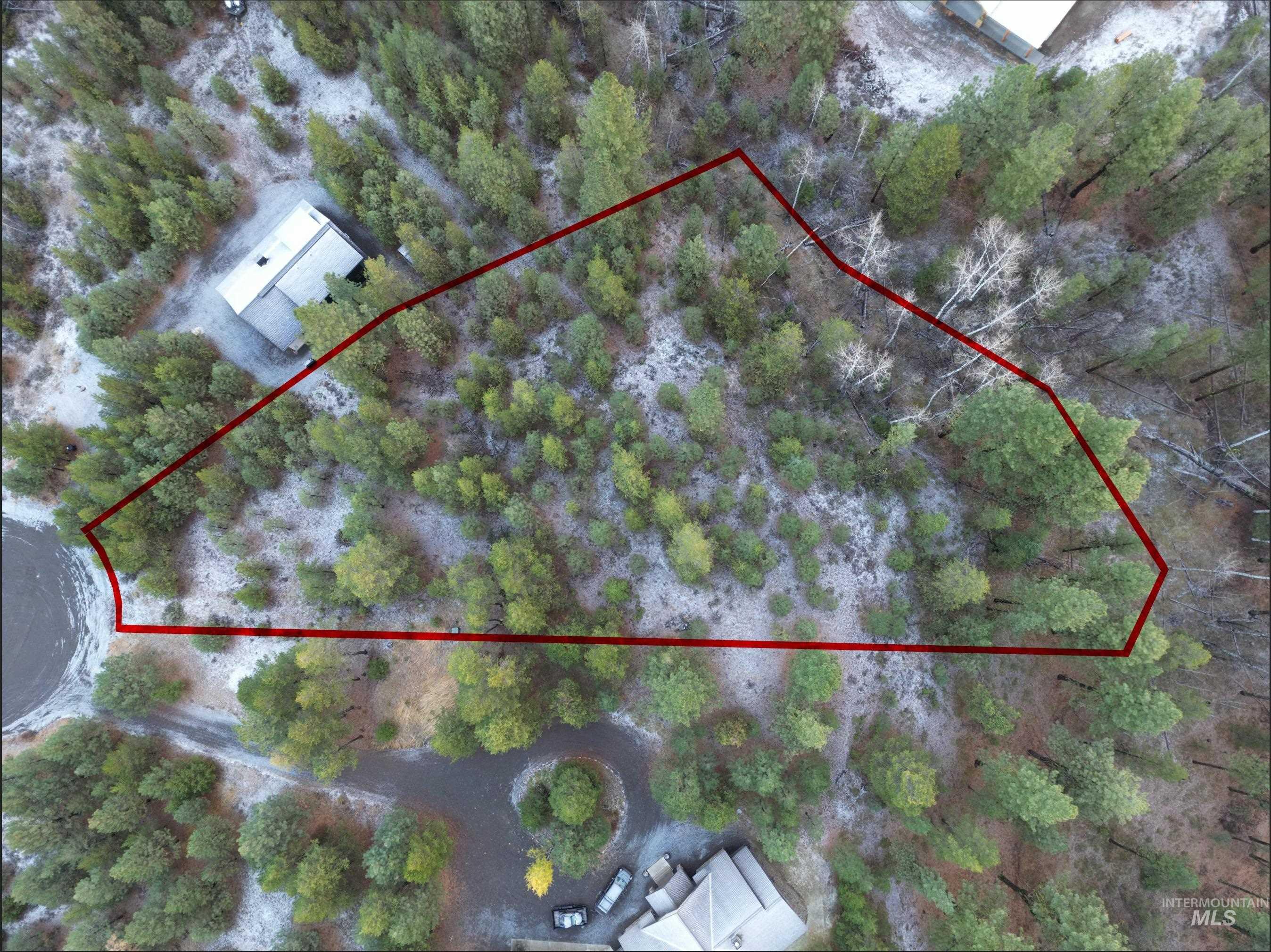 Aerial view of property's location with property boundaries highlighted