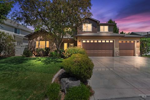 Photo of 2292 W Windchime Dr, Meridian, ID 83646 (MLS # 98985408)