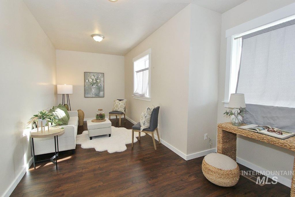 Photo of 3424 E Sherman Ave, Nampa, ID 83687 (MLS # 98966931)