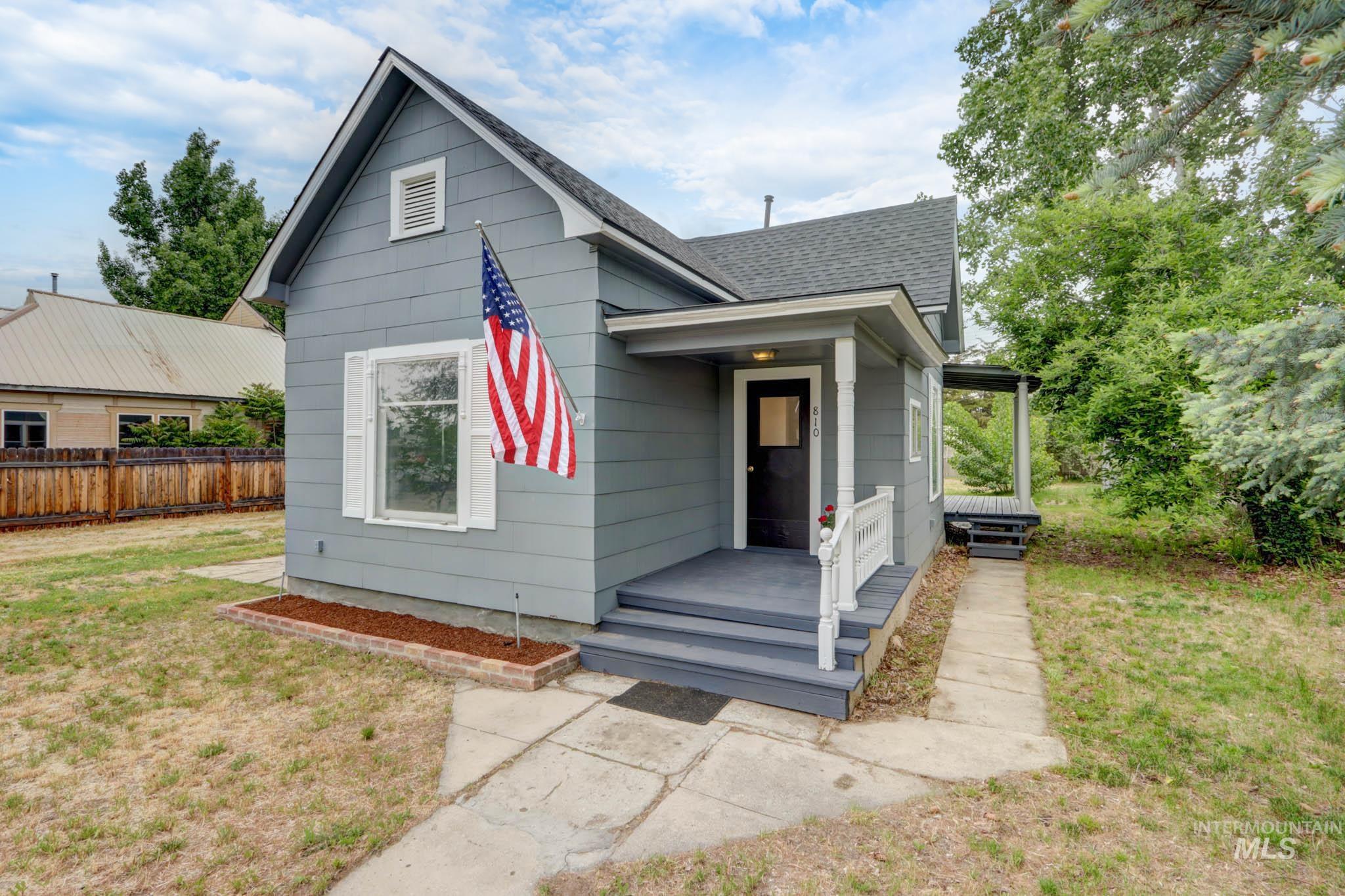 810 S Washington Ave