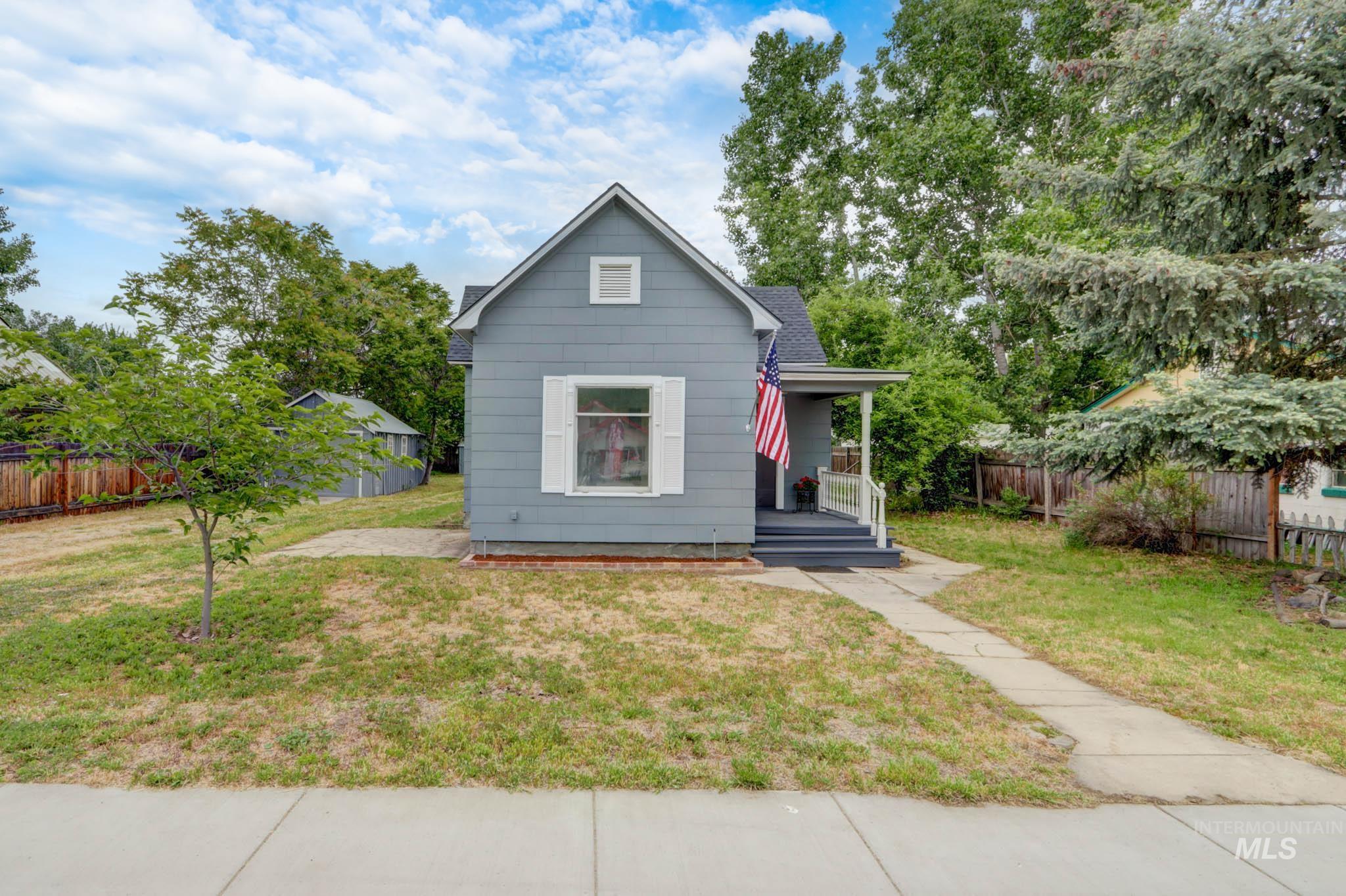 810 S Washington Ave