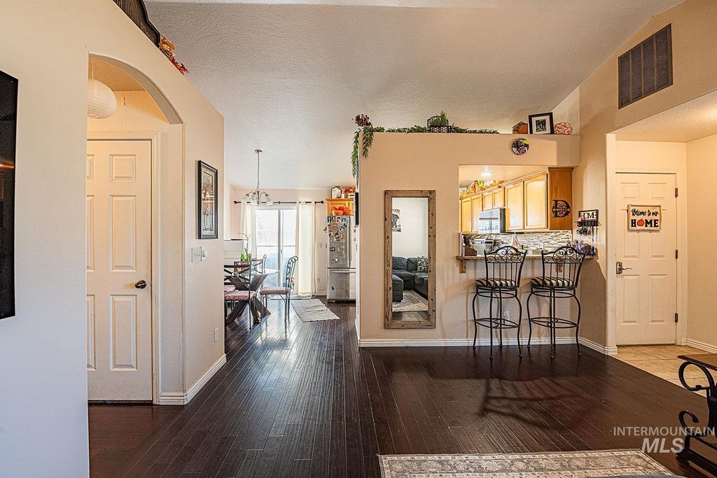Photo of 2408 E Nutmeg Ln, Nampa, ID 83687 (MLS # 98963365)
