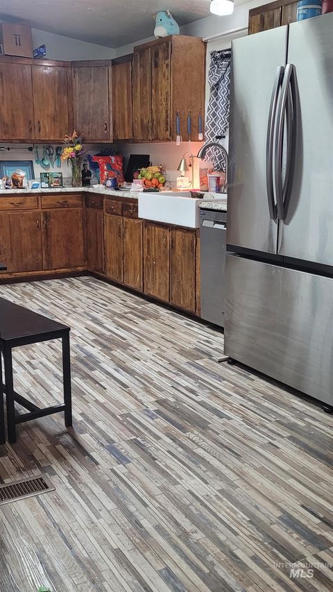 Photo of 413 N 4th W, Mountain Home, ID 83647 (MLS # 98977072)