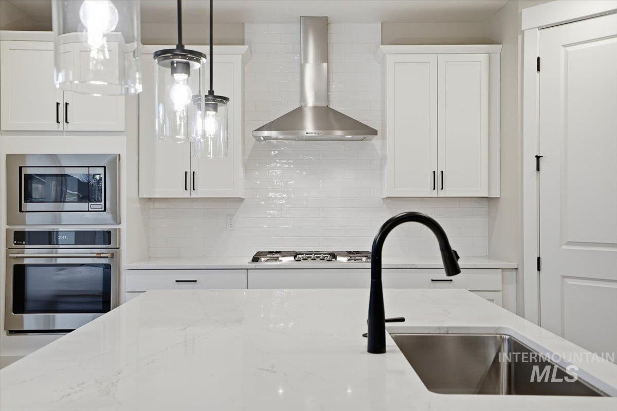 6135 N Senita Hills Ave