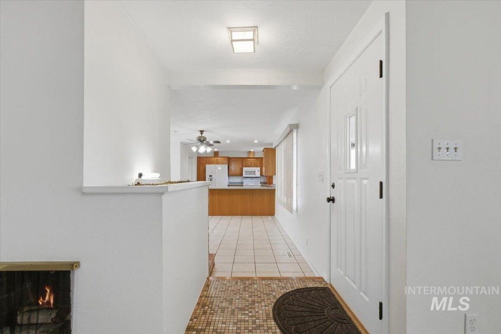 Photo of 1642 Rim View Dr, Caldwell, ID 83605 (MLS # 99003214)