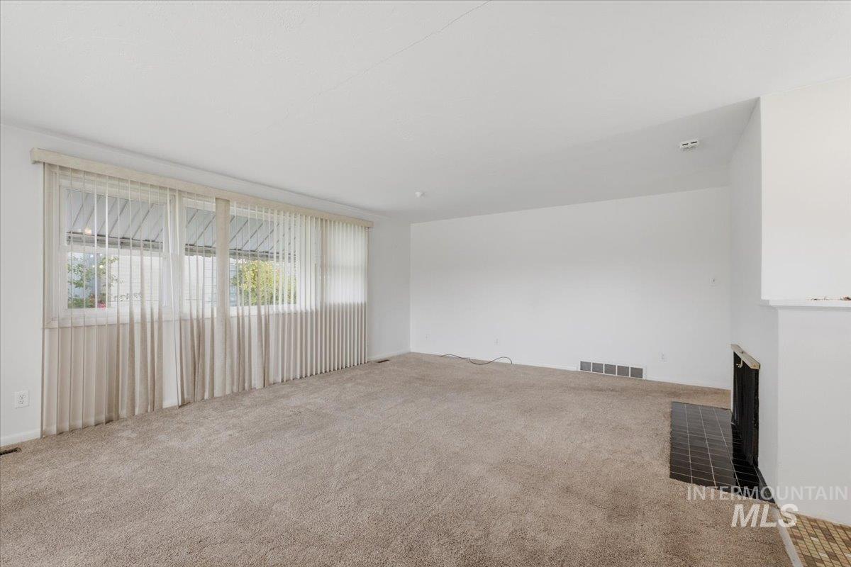 1642 Rim View Dr