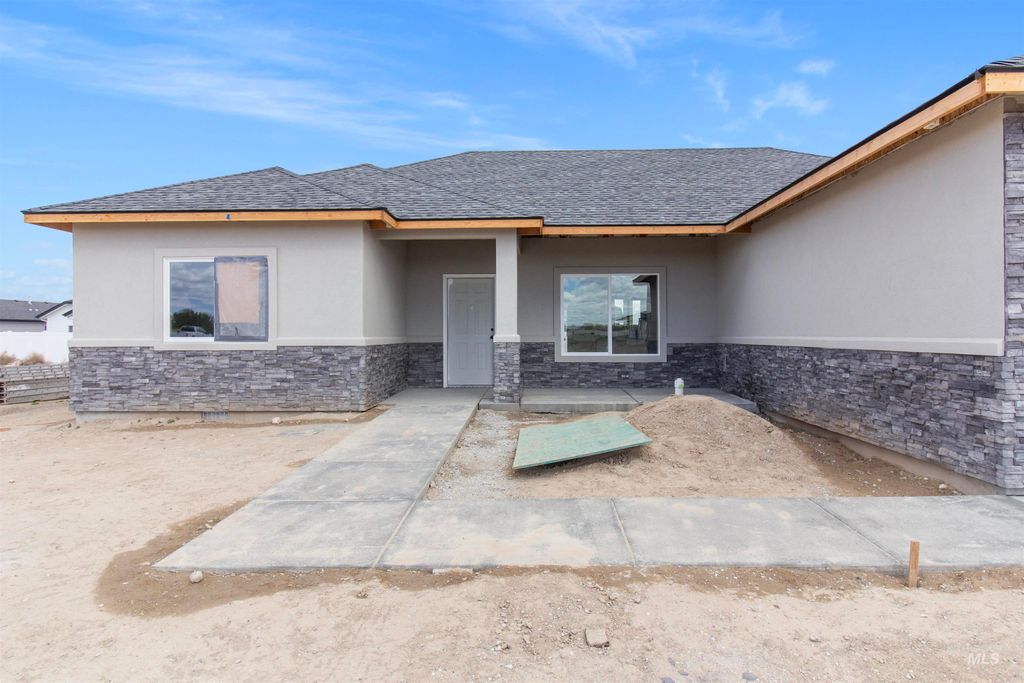 Photo of 1122 Ira Burton Road, Twin Falls, ID 83301 (MLS # 98983522)