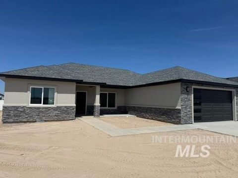Photo of 1122 Ira Burton Road, Twin Falls, ID 83301 (MLS # 98983522)