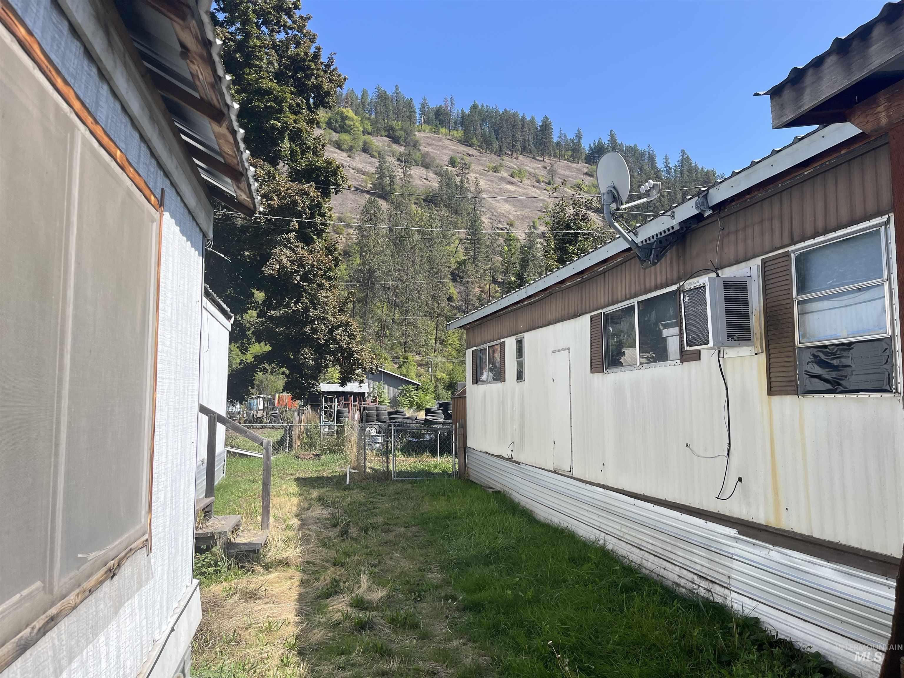 312 Clearwater Avenue