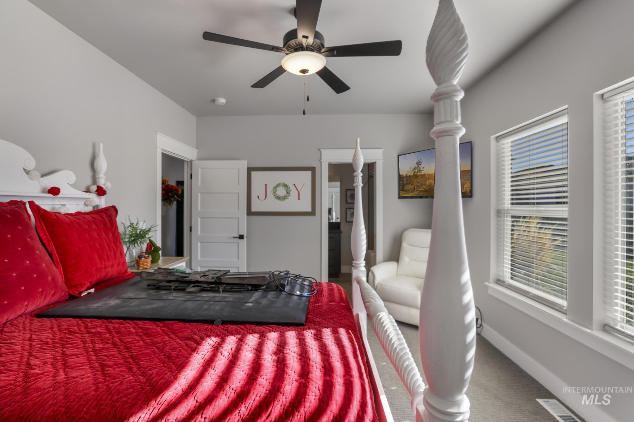 Twin Falls, Idaho 83301, United States, 4 Bedrooms Bedrooms, ,3 BathroomsBathrooms,Residential,Active,252477