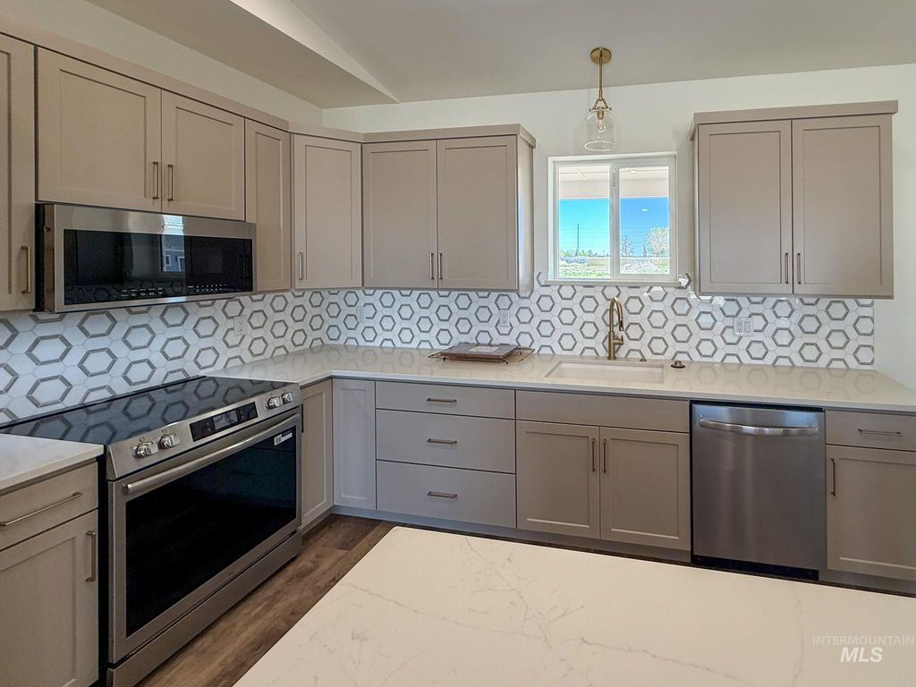 Photo of 1108 Sage, Rupert, ID 83350 (MLS # 98986614)