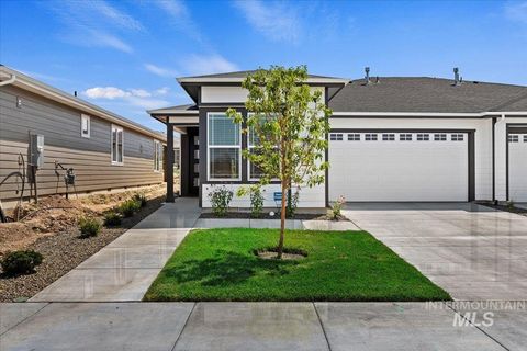 Photo of 12136 S Glory Ln, Kuna, ID 83634 (MLS # 98951844)