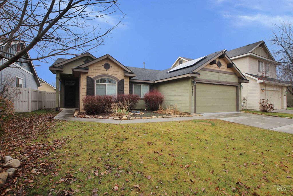 Photo of 1817 Ridge Way, Middleton, ID 83644 (MLS # 98970377)