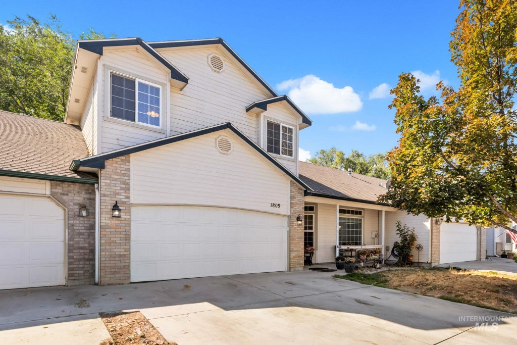 Photo of 1809 W Eaglecrest Dr, Nampa, ID 83651 (MLS # 99003106)