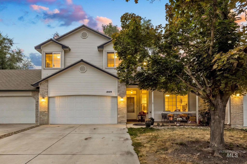 Photo of 1809 W Eaglecrest Dr, Nampa, ID 83651 (MLS # 99003106)