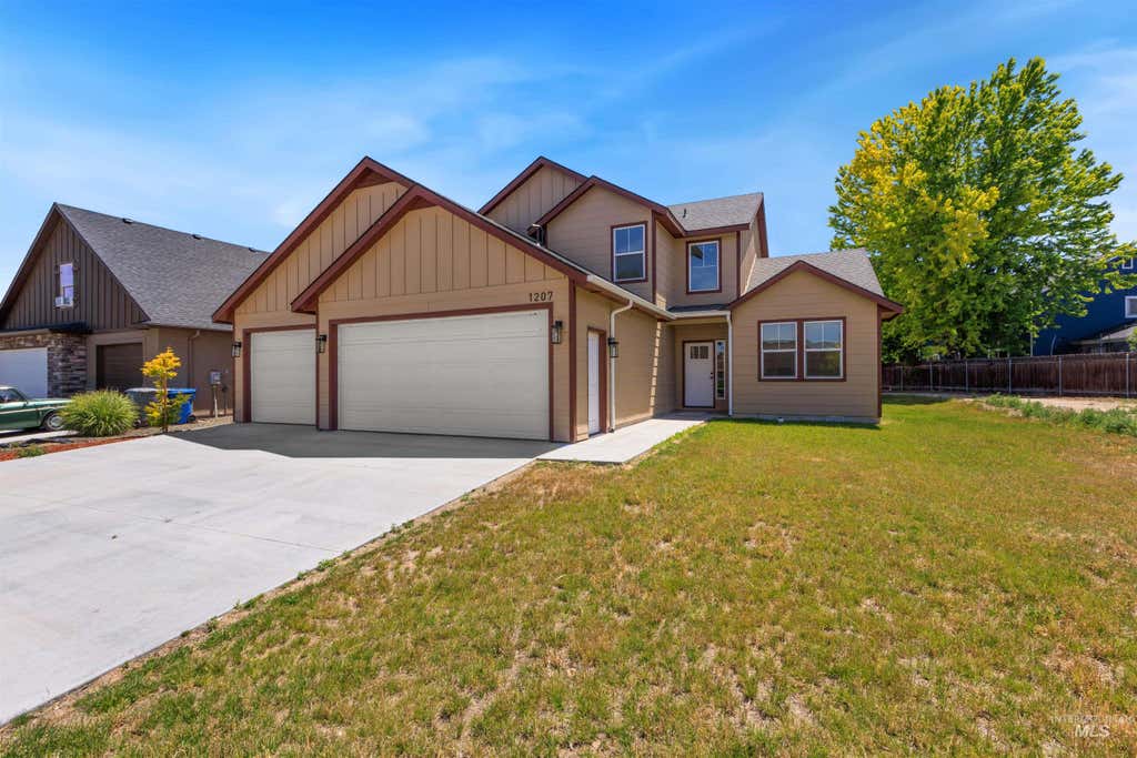 Photo of 1207 W Blaine Ave, Nampa, ID 83651 (MLS # 98990602)