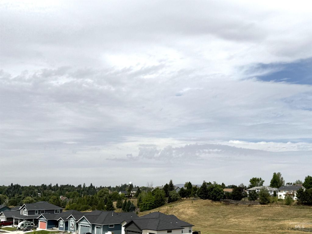 Photo of 415 Ryan Lane, Moscow, ID 83843 (MLS # 98957008)