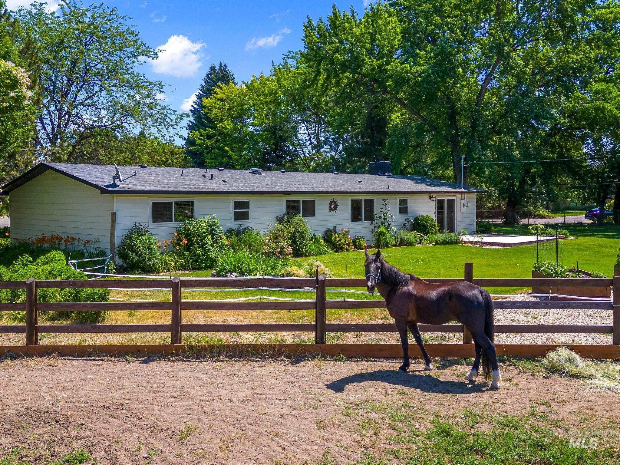 10875 W Hollandale Dr