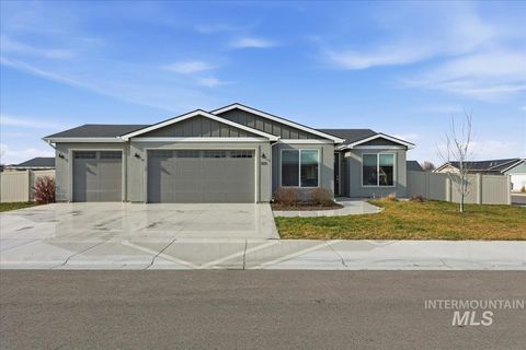 Photo of 305 Tiffany Rose Way, Wilder, ID 83676 (MLS # 98973935)