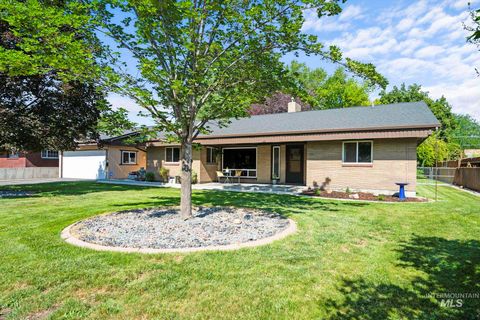 2115 Washington Ave Caldwell ID 83605