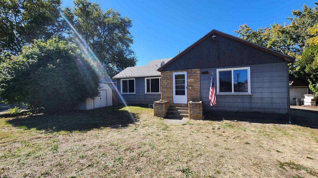 Photo of 3408 11th Street, Lewiston, ID 83501 (MLS # 99000313)