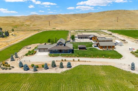 Photo of 900 Robin Ln, Emmett, ID 83617 (MLS # 98968844)