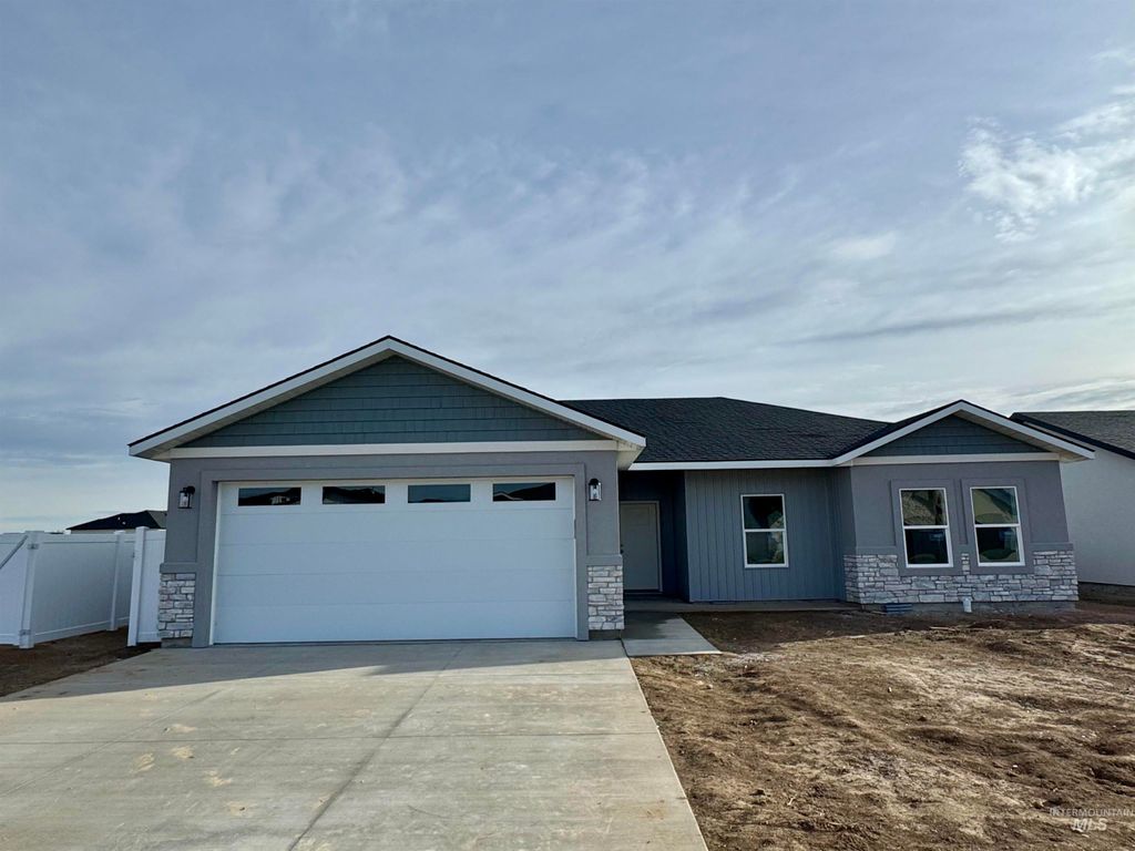 Photo of 2018 Regan St, Jerome, ID 83338 (MLS # 98969416)